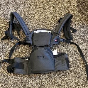 MiaMily Black Carrier w/Hip Carrier